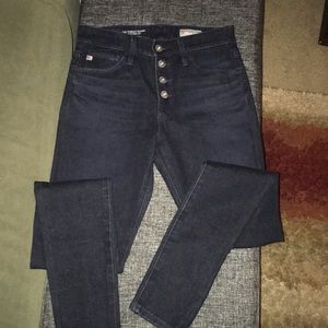 AG Jeans. The Farrah Skinny Button Up. Size 26R